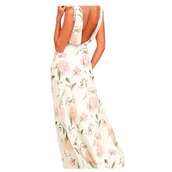 Lulu's Romantic Possibilities Floral Maxi - Picture 2 of 3